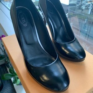 TODS Black Pump 37